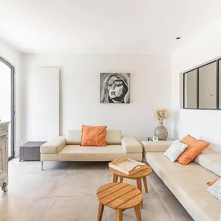 Fully Renovated Provencal House ! * 쎙뜨호뻬