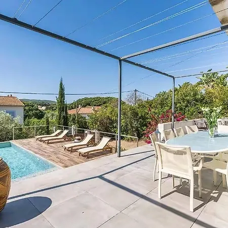 Fully Renovated Provencal House ! 홈스테이 *