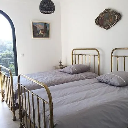 Fully Renovated Provencal House ! Habitación en casa particular